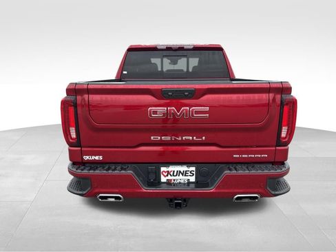Used 2022 GMC Sierra 1500 Denali w/ Denali Reserve Package image 8