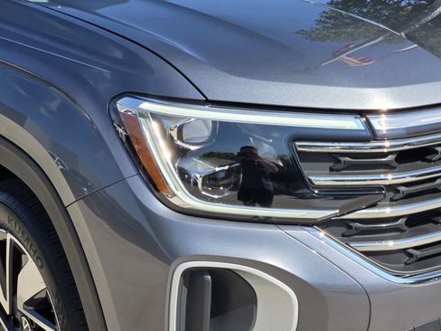 Used 2024 Volkswagen Atlas SE image 9