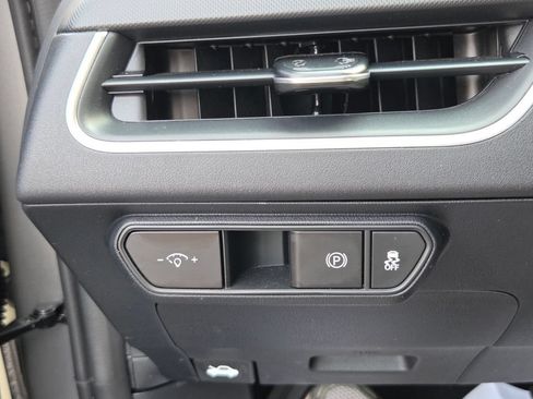 Used 2025 Kia K4 FWD image 41