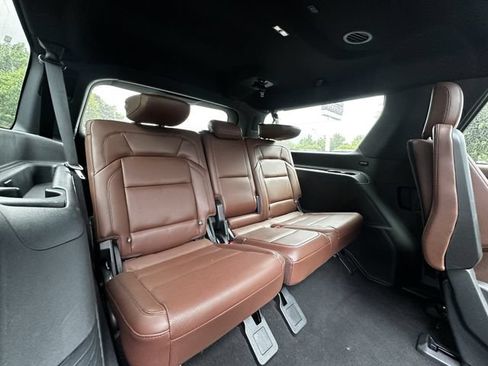 Certified 2025 Lincoln Navigator L Reserve AWD/4WD image 38