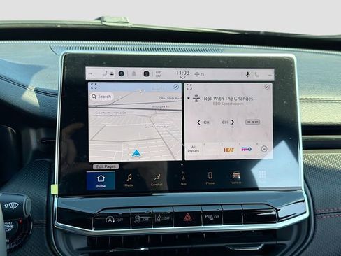 New 2026 Jeep Compass Trailhawk w/ Sun, Sound & Navigation Group AWD/4WD image 16