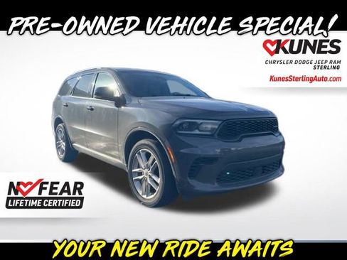 Used 2024 Dodge Durango GT image 1