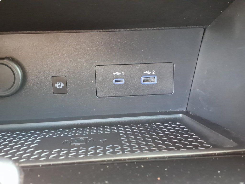 Used 2024 Nissan Pathfinder Platinum FWD image 27
