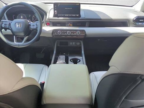 Used 2025 Honda Pilot EX-L image 21