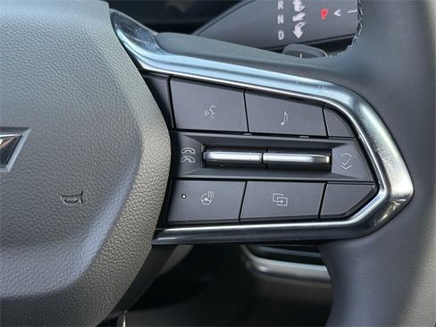 New 2026 Chevrolet Equinox LT w/ Convenience Package II image 14