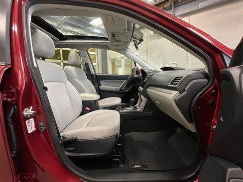 Used 2017 Subaru Forester 2.5i Premium w/ All-Weather Package image 24