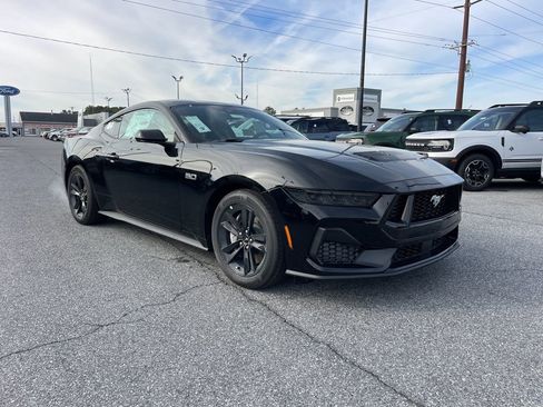 New 2026 Ford Mustang GT image 4