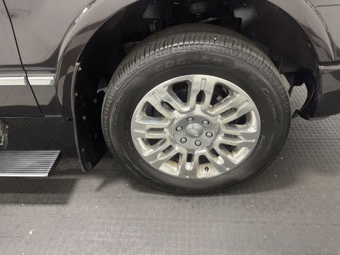 Used 2013 Ford F150 Platinum w/ Max Trailer Tow Pkg image 27