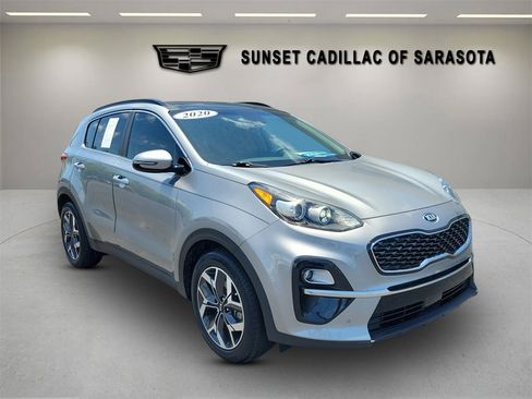 Used 2020 Kia Sportage EX w/ EX Technology Package FWD image 1