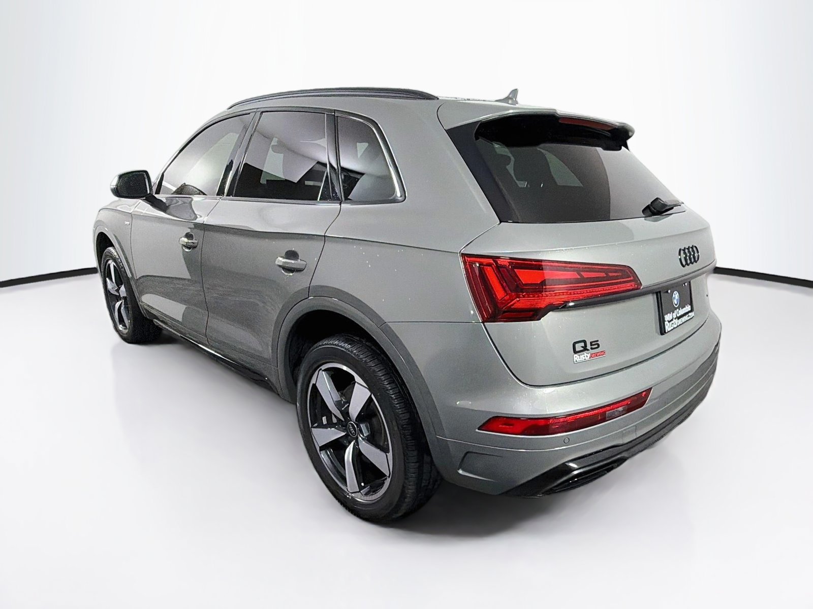 Used 2023 Audi Q5 2.0T Premium Plus w/ Premium Plus Package AWD/4WD image 5