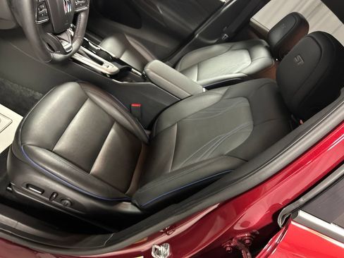 Used 2024 Buick Envista Sport Touring w/ Convenience I Package FWD image 10