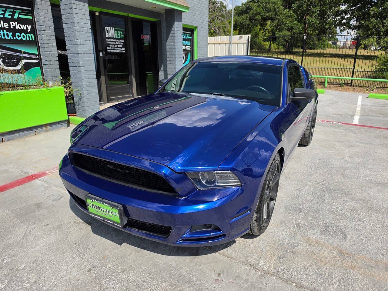 Used 2013 Ford Mustang Coupe RWD image 3