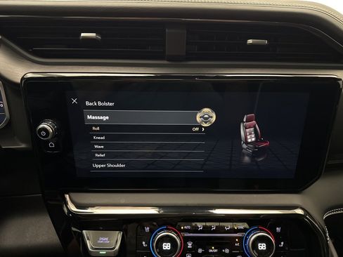 Used 2024 GMC Sierra 2500 AT4X image 49