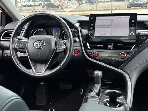 Used 2022 Toyota Camry SE w/ Audio Upgrade Package image 24