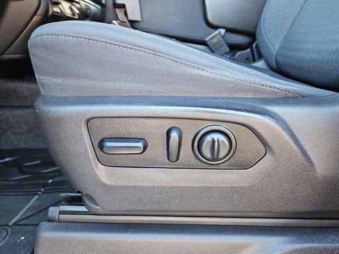 Used 2019 Chevrolet Silverado 1500 RST image 18