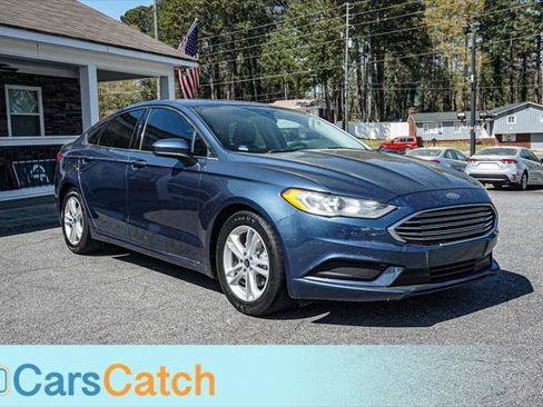 Used 2018 Ford Fusion SE w/ Fusion SE Technology Package image 10