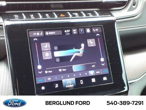 Used 2024 Jeep Grand Cherokee Altitude AWD/4WD image 26