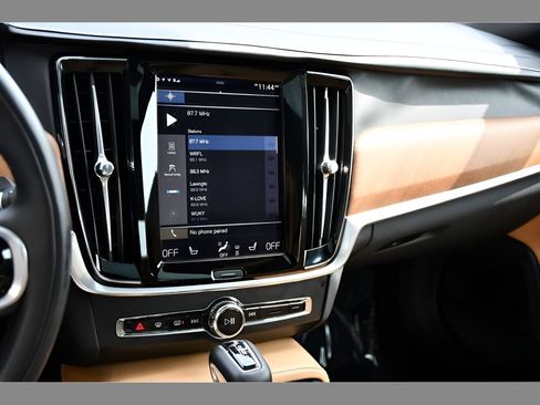 Used 2017 Volvo S90 T6 Inscription w/ Vision Package AWD/4WD image 20