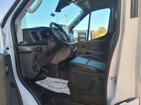 New 2026 Ford Transit 250 148 Medium Roof w/ Load Area Protection Package image 3