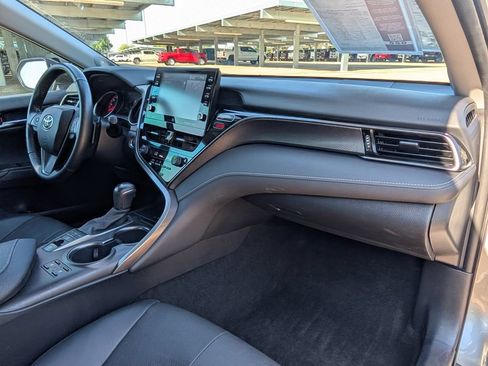 Used 2022 Toyota Camry XSE w/ Navigation Package FWD image 25