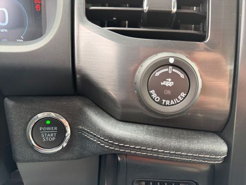 Used 2025 Ford F150 Lightning Flash AWD/4WD image 33