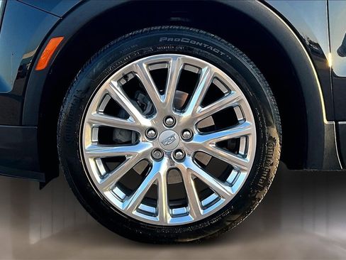 Used 2023 Cadillac XT4 Luxury w/ Cold Weather Package image 8