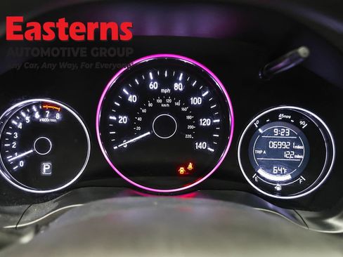 Used 2021 Honda HR-V LX image 16