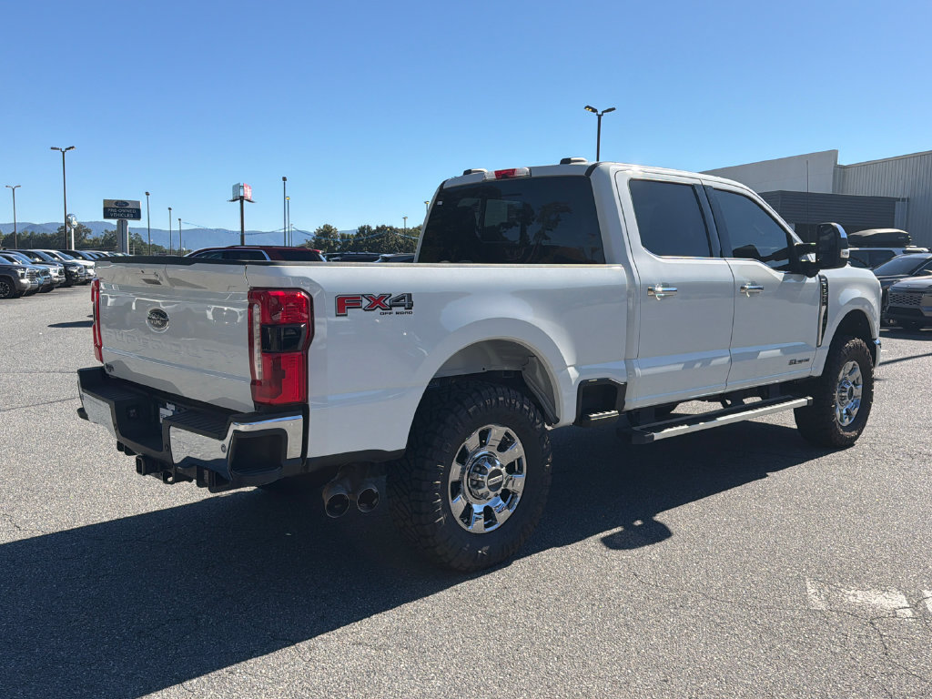 Used 2025 Ford F250 Lariat w/ Chrome Package AWD/4WD image 7