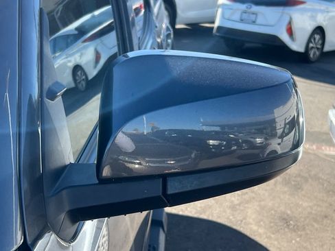 Used 2020 Toyota Tacoma SR5 RWD image 9