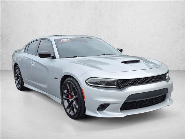 Used 2023 Dodge Charger R/T w/ Plus Group RWD image 3