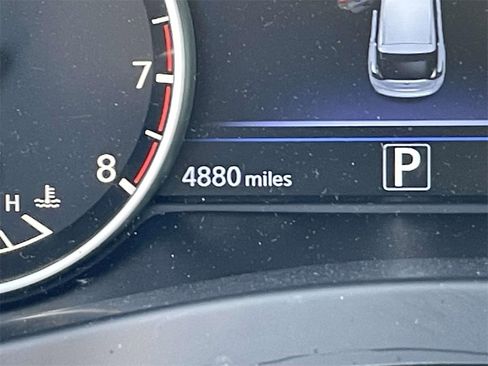 Used 2024 Nissan Murano SL image 23