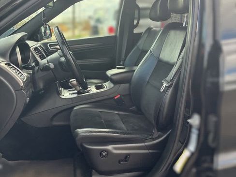 Used 2018 Jeep Grand Cherokee Altitude image 7