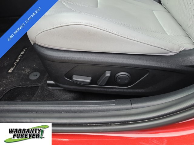Used 2024 Hyundai Elantra Limited FWD image 16