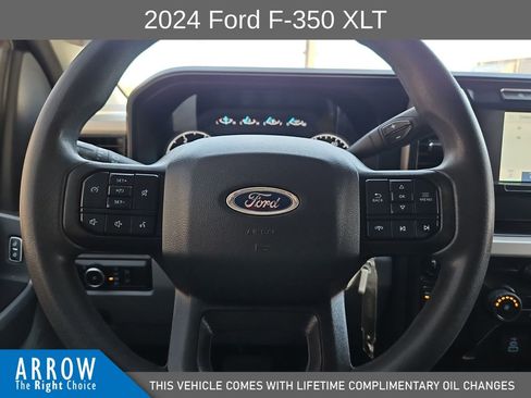 Used 2024 Ford F350 XLT AWD/4WD image 27
