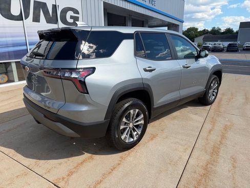 New 2026 Chevrolet Equinox LT w/ Convenience Package II AWD/4WD image 3