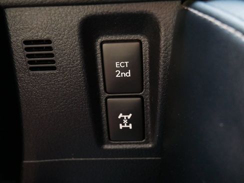 Used 2022 Lexus GX 460 Premium w/ Premium Package AWD/4WD image 27