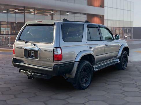 Used 2002 Toyota 4Runner SR5 image 8