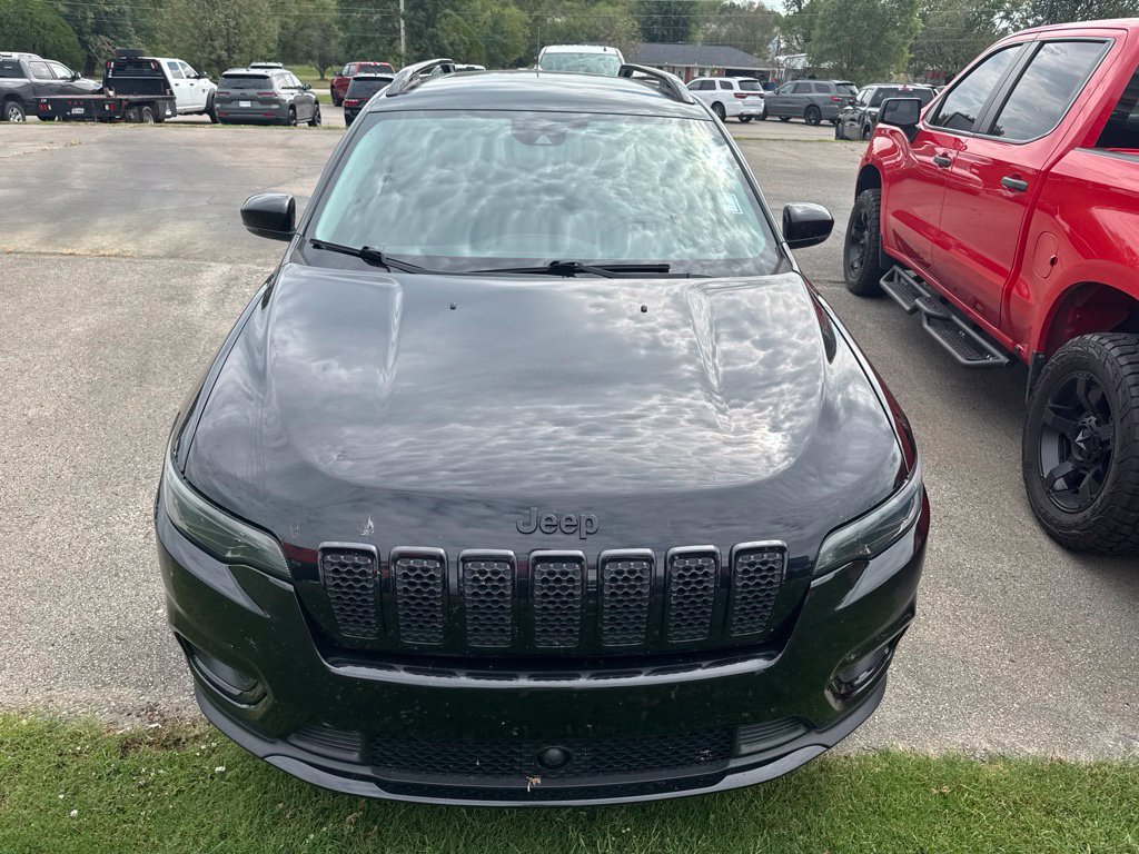 Used 2021 Jeep Cherokee Latitude Plus AWD/4WD image 2