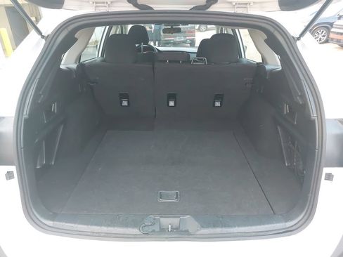 Used 2025 Subaru Outback AWD/4WD image 12