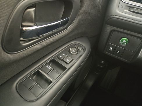 Used 2021 Honda HR-V LX image 26