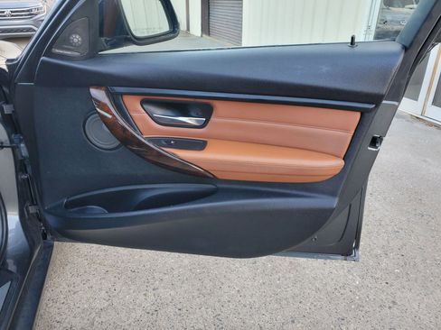 Used 2015 BMW ActiveHybrid 3 w/ Technology Package image 19