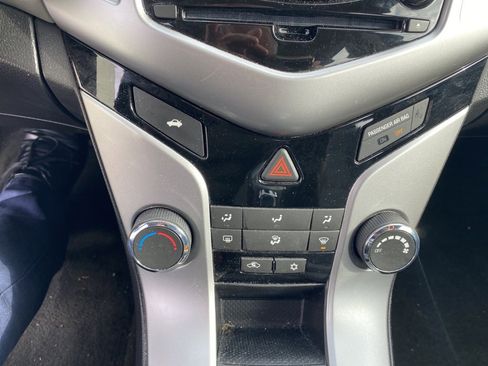 Used 2015 Chevrolet Cruze Eco image 15