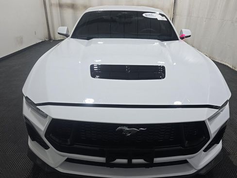 Used 2025 Ford Mustang GT Premium w/ GT Performance Package RWD image 2