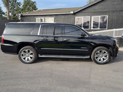 Used 2016 GMC Yukon XL Denali image 9