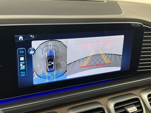 New 2026 Mercedes-Benz GLE 63 AMG S image 32