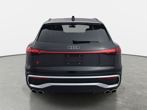 New 2025 Audi SQ5 Prestige image 6