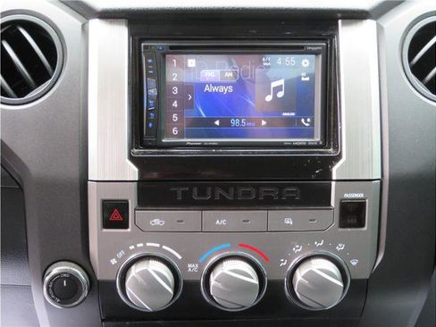 Used 2017 Toyota Tundra SR image 7