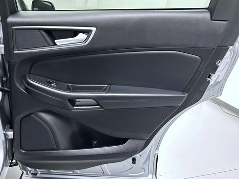Used 2024 Ford Edge SEL image 17