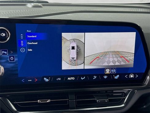 New 2026 Chevrolet Equinox EV LT image 9