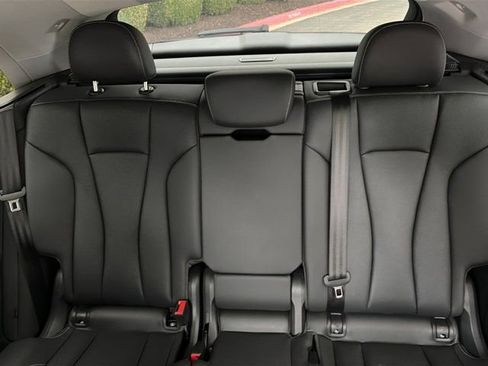 Used 2022 Audi Q8 Premium Plus image 26